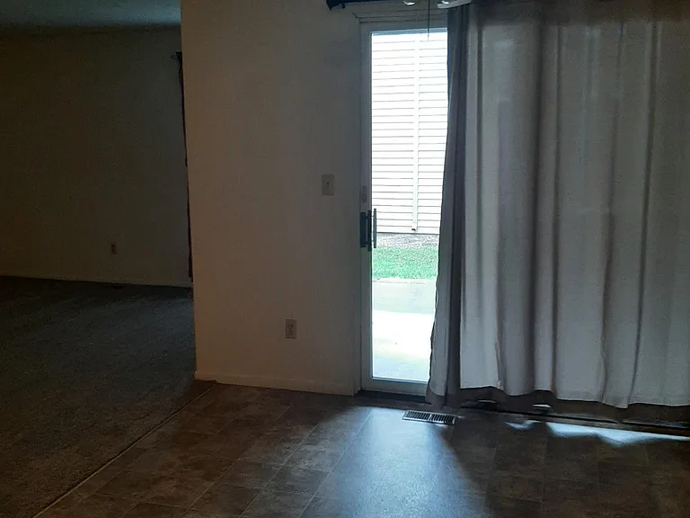 1000 Hespe Dr #11 — Photo 9