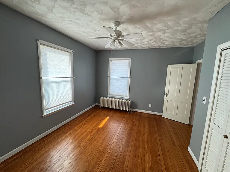 465 Hills St — Photo 45