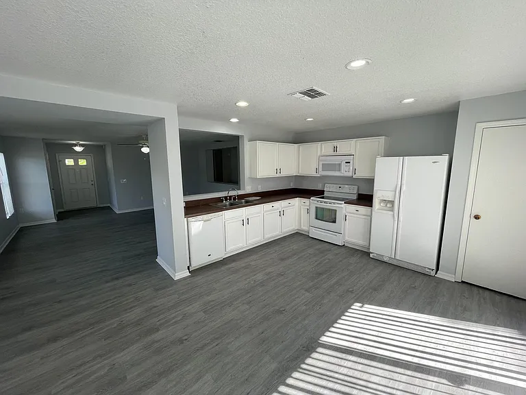 500 Berry James Ct — Photo 7