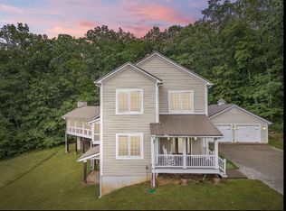 20196 Cumberland Gap Rd, New Castle, VA 24127
