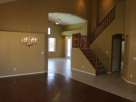 2nd image of 1431 W South Fork Dr