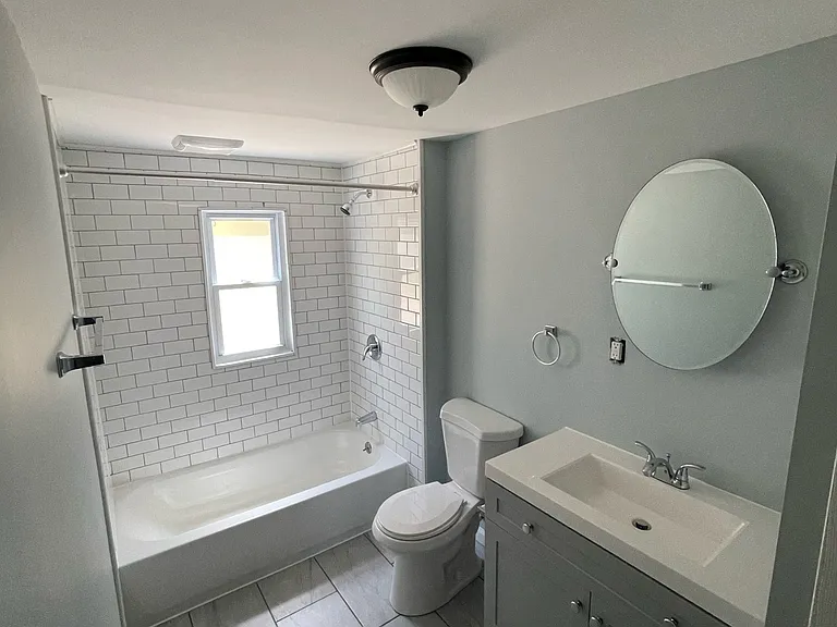 1142 Boni Dr — Photo 7