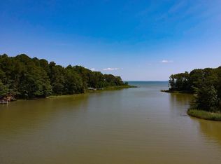 2 Corbin Ln, Heathsville, VA 22473