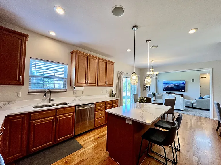 6608 Rosemont Ln — Photo 45