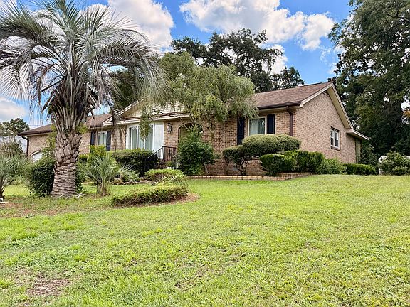 3rd image of 4351 Helene Dr