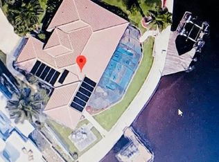 781 Coral Dr, Cape Coral, FL 33904