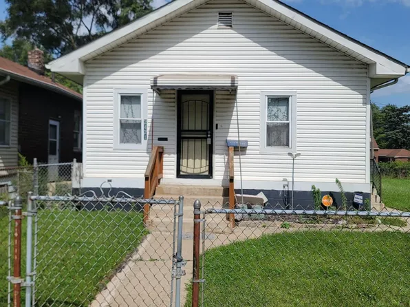 2421 Monroe St, Gary, IN 46407