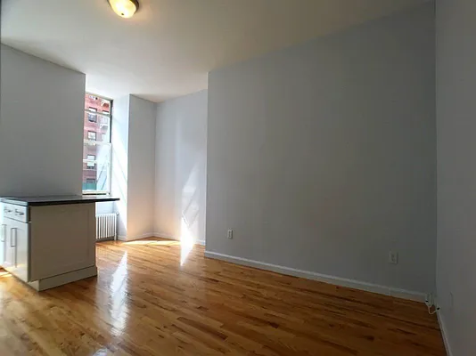 Rented by Bohemia Realty Group | media 3