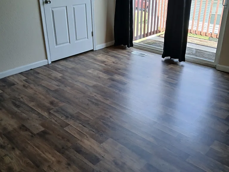 510-3 S Poplar St — Photo 14