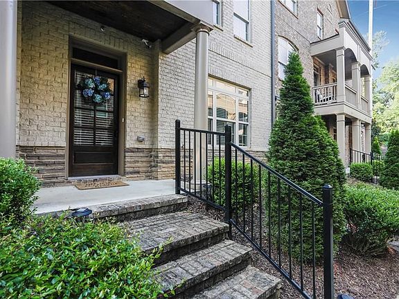 2nd image of 612 Luckett Ct #300