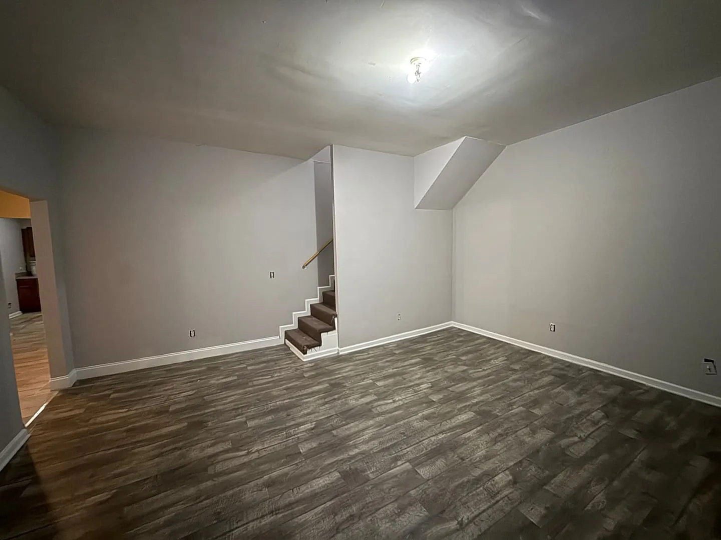 615 5th Ave E Apt B — Photo 4