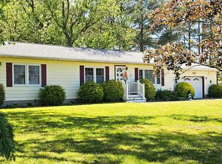 27195 Hearts Ease Rd, Crisfield, MD 21817