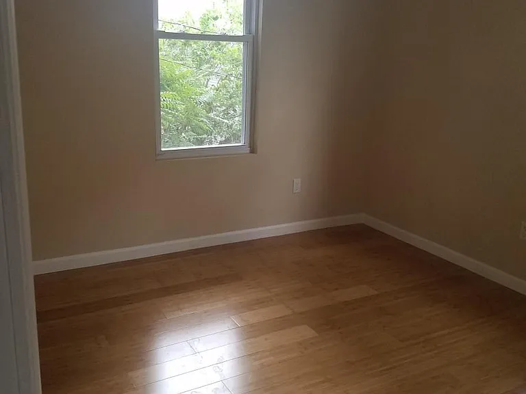 192-194 Scheerer Ave #2 — Photo 8