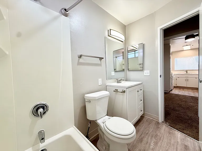 4512 Altadena Ave #6 — Photo 12
