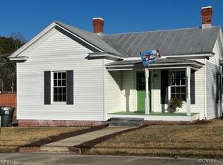 307 W Church St, Wakefield, VA 23888