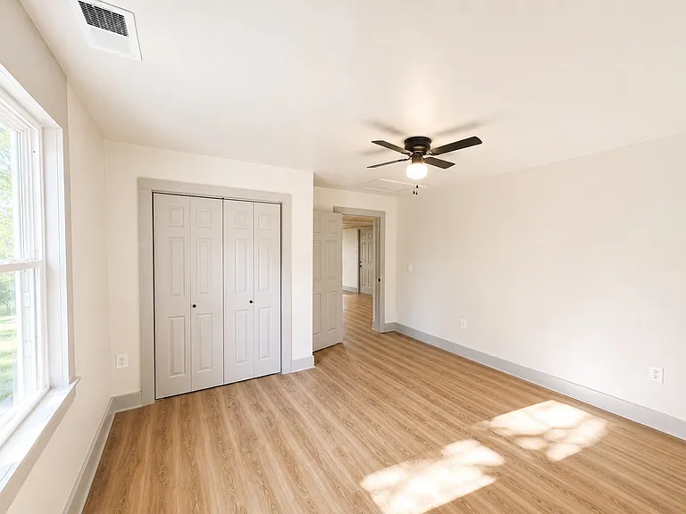 113 Depot St — Photo 10