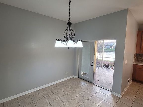 5th image of 9313 River Rock Ln