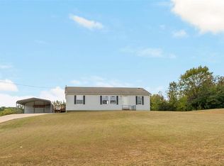 4436 Horseshoe Dr, De Soto, MO 63020