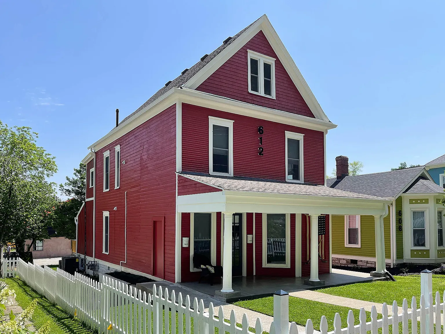 612 Taylor Ave photo 1