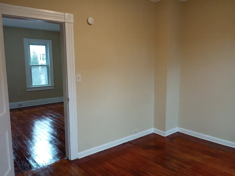 1112 Delaware St #1 — Photo 5