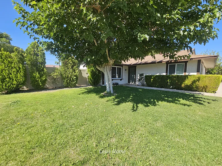 14172 Montecito Pl — Photo 2