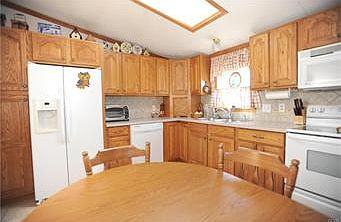 5th image of 3896 Banyan Dr