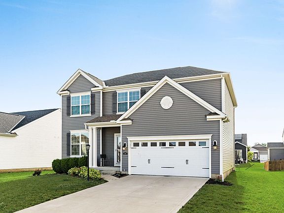 2nd image of 304 Mahogany Ln