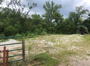 3943 Torch Club Rd, Alton, IL 62002