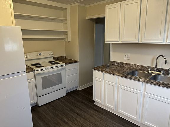 5th image of 305 Miller Blvd