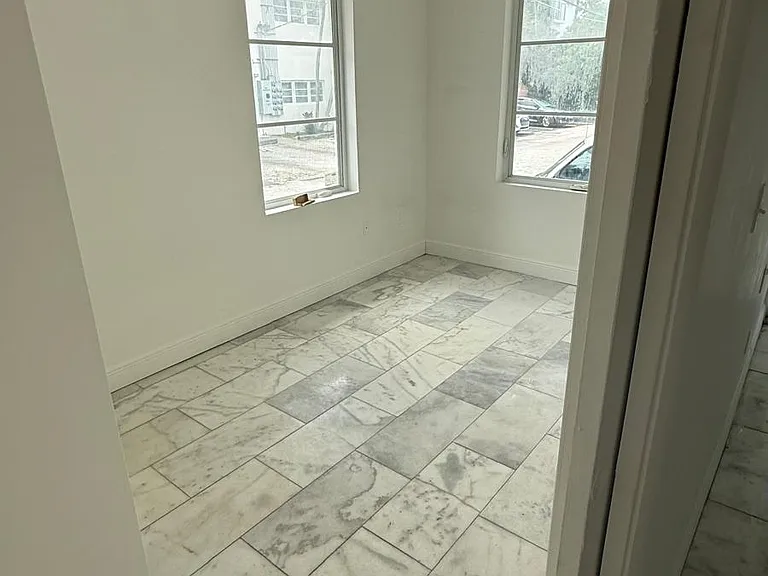 922 Jefferson Ave #6 — Photo 8