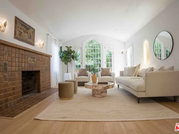 935 Venezia Ave, Venice, CA 90291