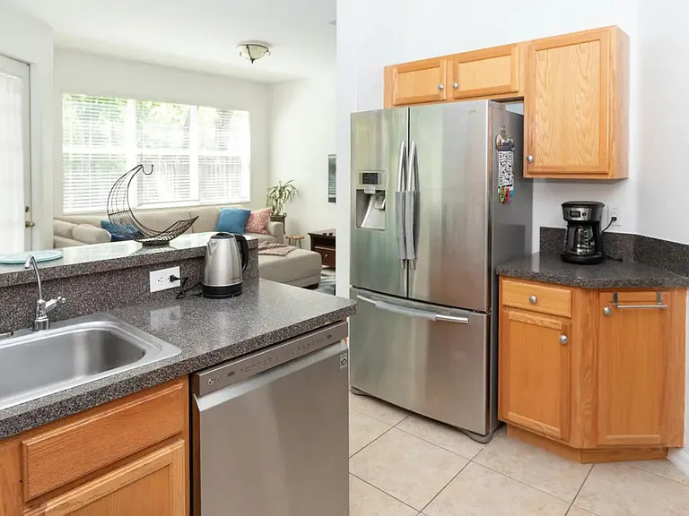 8101 Stone Leaf Ln — Photo 18