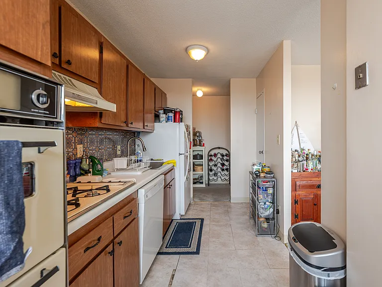 1301 S Arlington Ridge Rd #711 — Photo 19