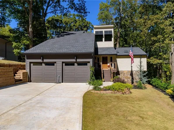 1355 Lake Colony Dr, Marietta, GA 30068