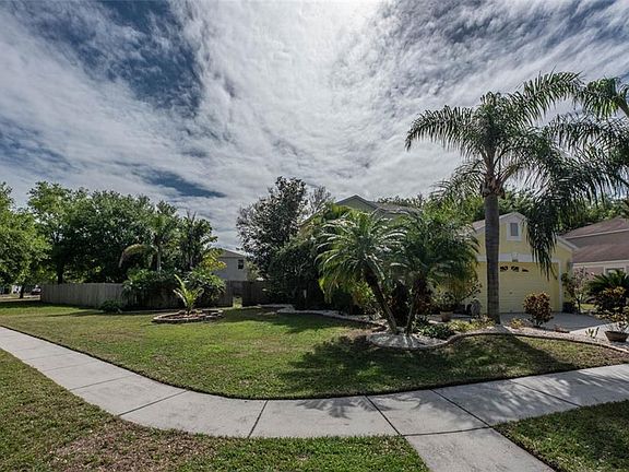 2nd image of 8302 Arabian Dunes Pl