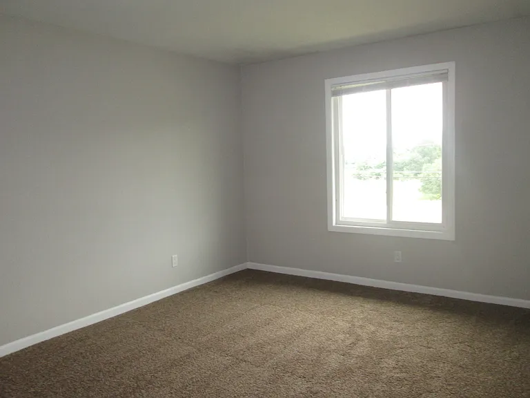800 Brook Dr #6 — Photo 9