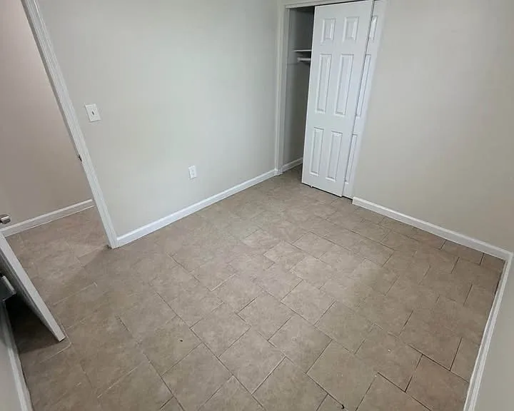 179 Ellis Ave #5C — Photo 4