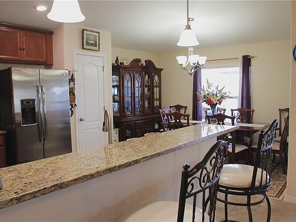 5th image of 10164 Bankston Dr