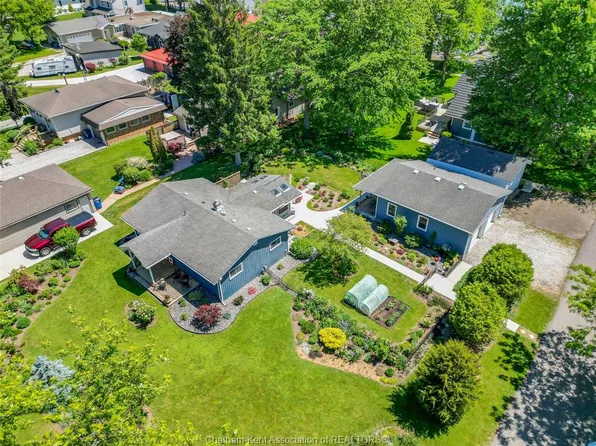 601 Towanda Blvd, Chatham Kent, ON N0P 1A0