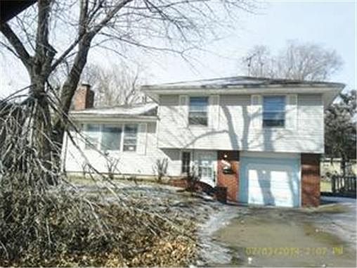 2nd image of 8400 E 92nd Ter