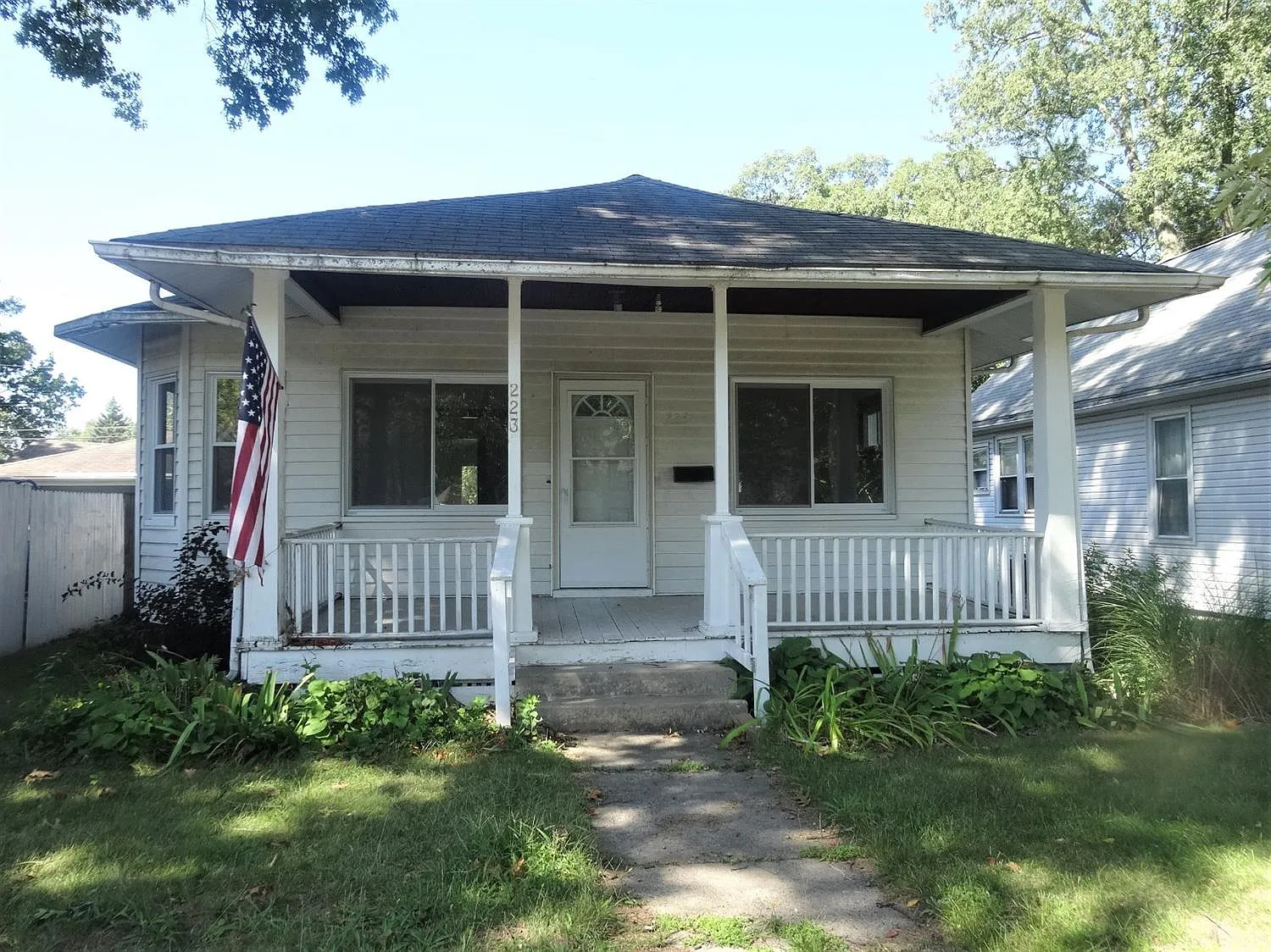 223 Butler St photo 1