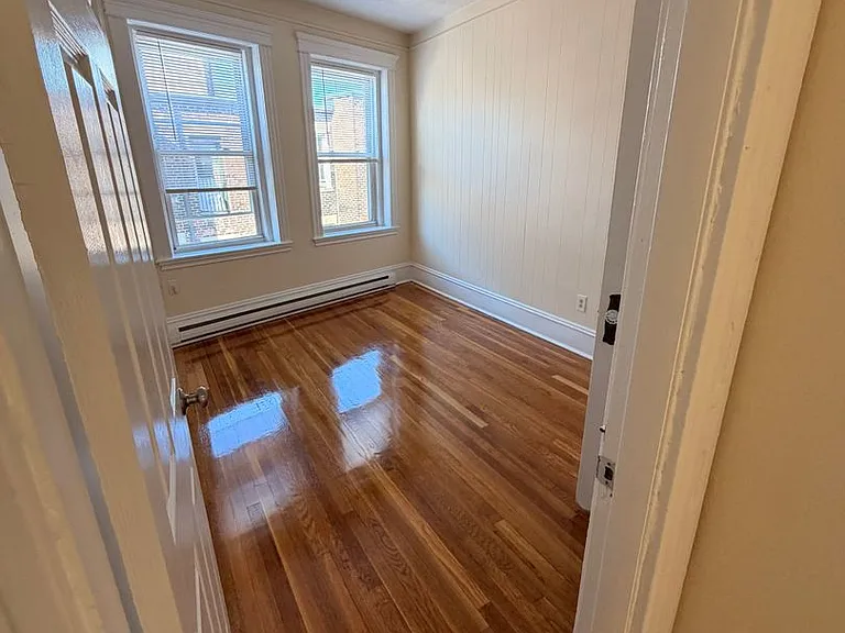 883 Huntington Ave #11 — Photo 3
