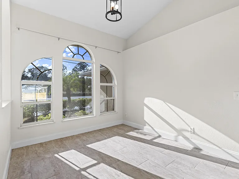 2141 SW Bayshore Blvd — Photo 6