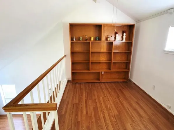 3100 Walnut Bend Ln, Houston, TX 77042