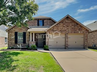 313 Hawthorn Dr, Fate, TX 75087
