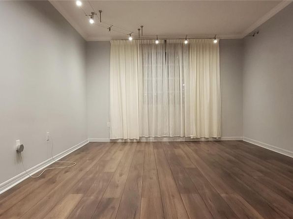 2891 NE 185th St APT 1002