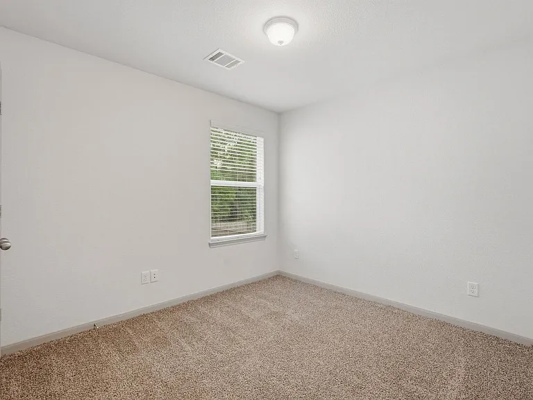 630 Magnolia Bnd — Photo 18