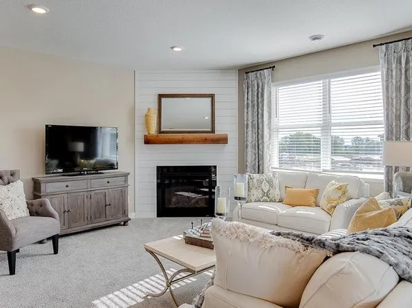 19426 Grass Lake Trl, Rogers, MN 55374