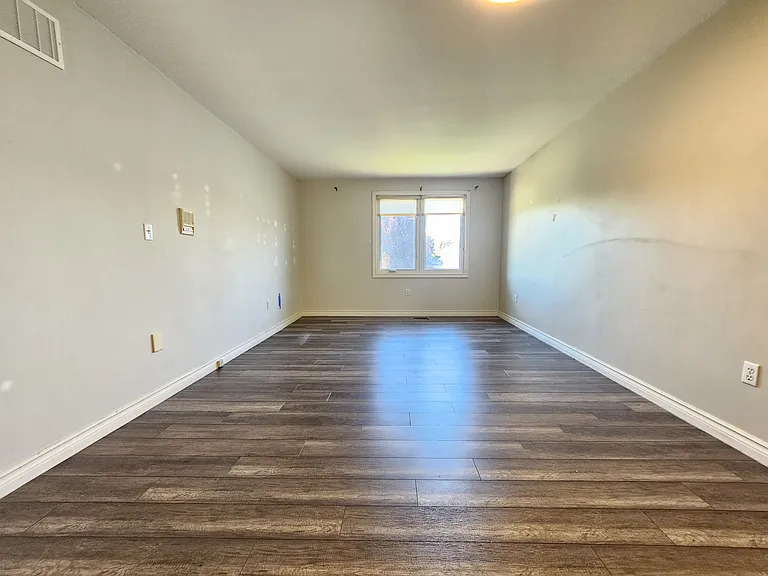49 Decew Woods Ct #1 — Photo 12