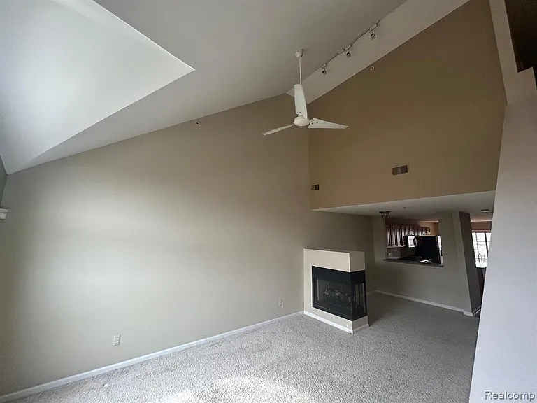 39460 Springwater Dr — Photo 4